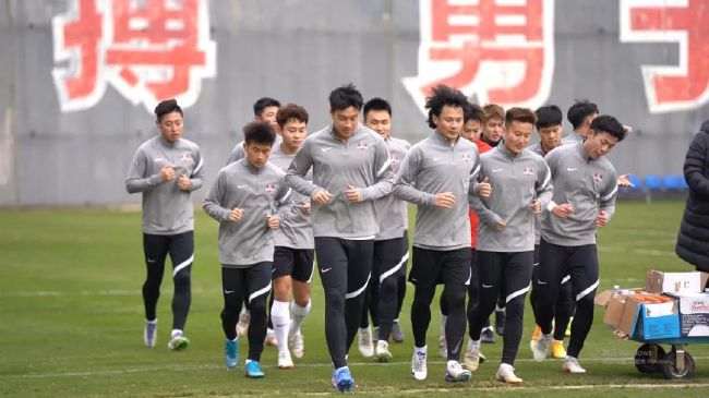 久久天堂国产香蕉三区
